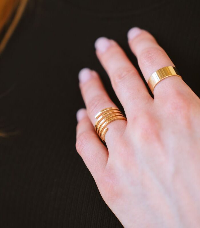 Diamanset Sculpted Band Ring